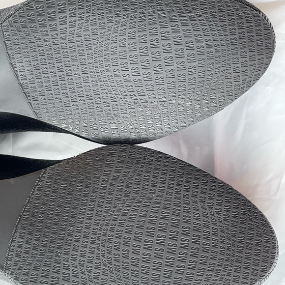 Stuart Weitzman wedge heels, 9 1/2, 3” wedge, in pristine condition and unworn - Picture 4 of 7